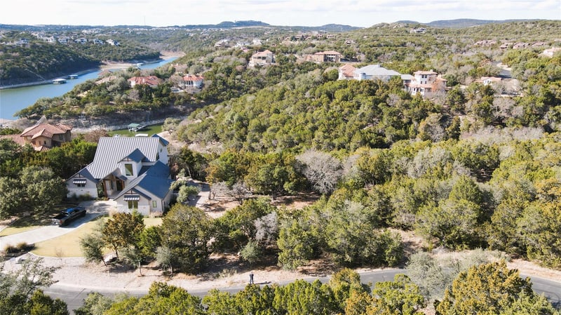 Virtual tour of 7306 Admirals Park DR