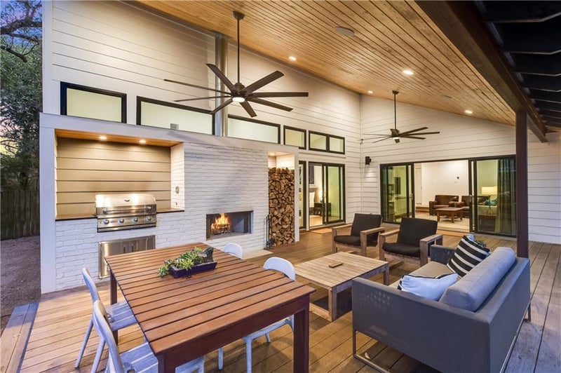 Video tour of 7307 Mesa Dr