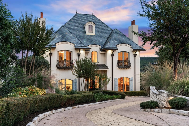Virtual tour of 7324 Vista Mountain DR