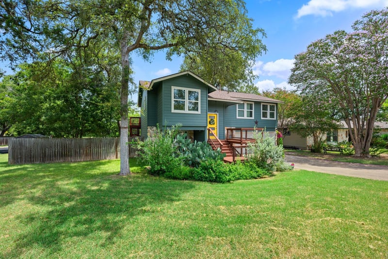 Virtual tour of 7336 Gaines Mill LN