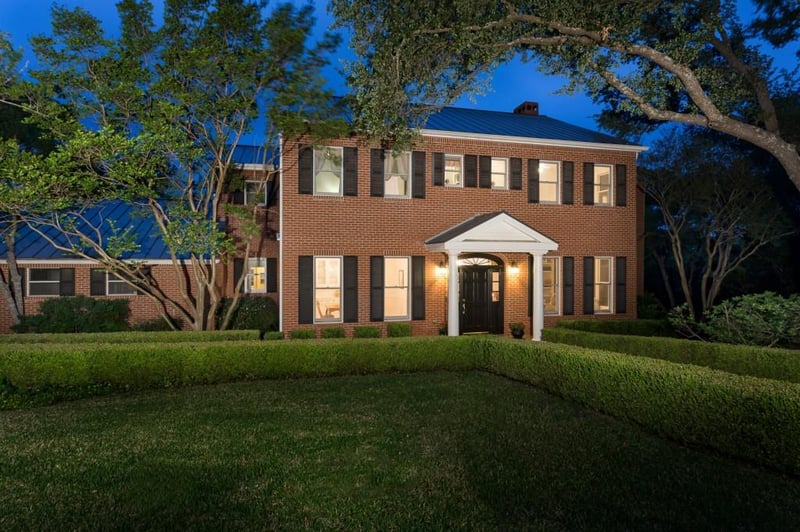 Virtual tour of 74 St. Stephens School RD