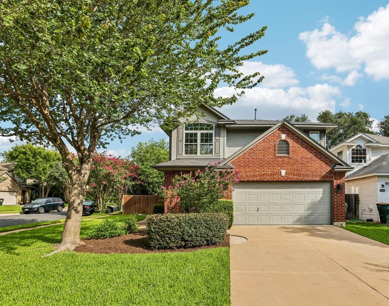 Virtual tour of 7400 Peabody DR
