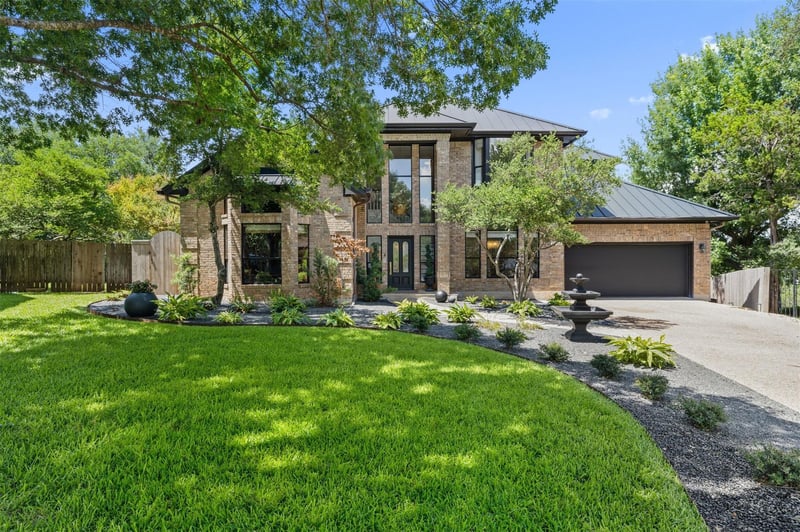 Virtual tour of 7402 Blue Beach Cv
