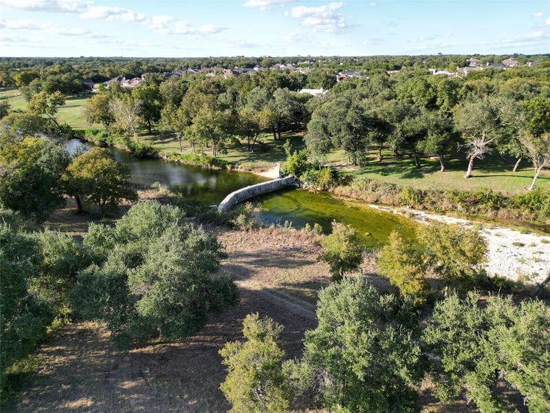 Virtual tour of 748 Buffalo Trl