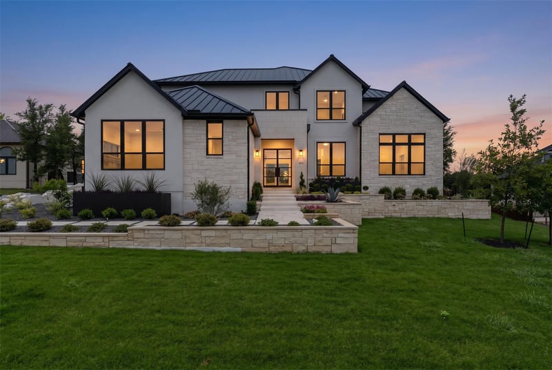Virtual tour of 7500 Davenport Divide RD