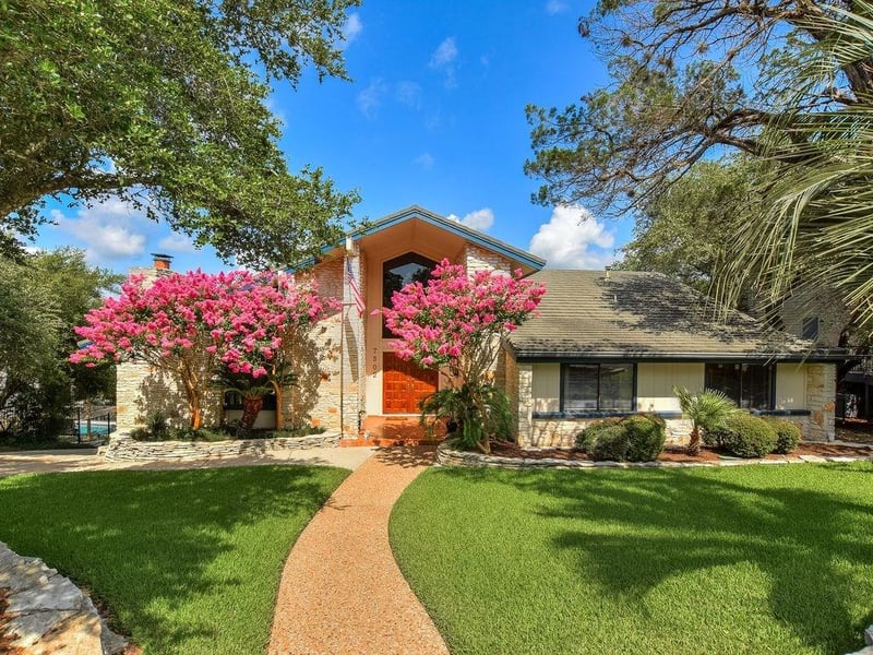 Virtual tour of 7502 Valburn Dr