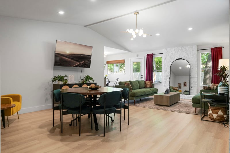 Virtual tour of 7507 Bender DR