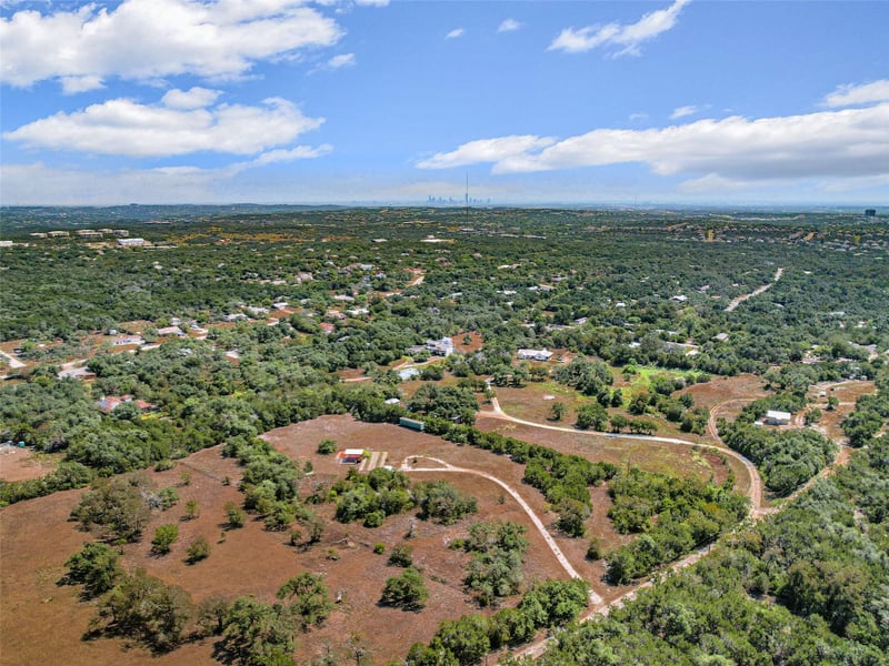 Virtual tour of 7511 Thomas Springs RD