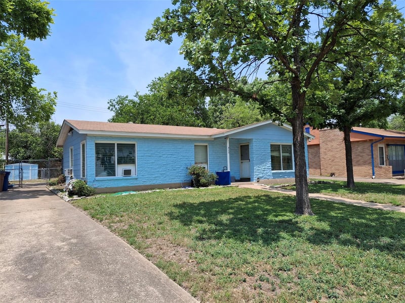Virtual tour of 7520 Delafield Ln