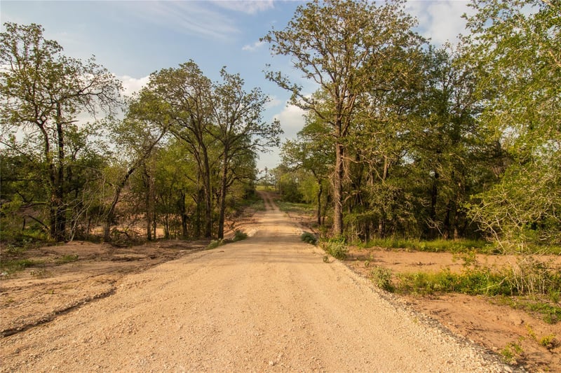 Virtual tour of 760 Dowdy Rd