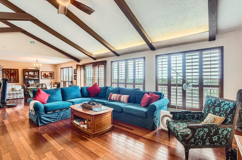 Virtual tour of 760 Skyline Ridge Lookout