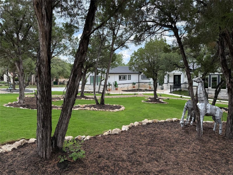 Virtual tour of 7605 Lantern View DR