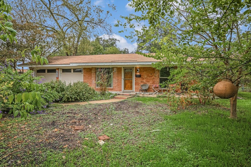 Virtual tour of 7606 Silverplume CIR