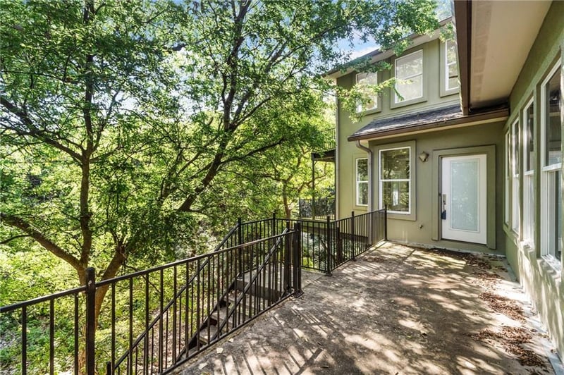 Virtual tour of 7618 Parkview Cir