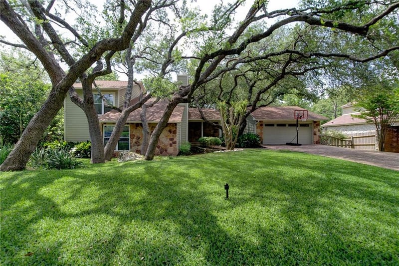 Virtual tour of 7625 Rockpoint Dr