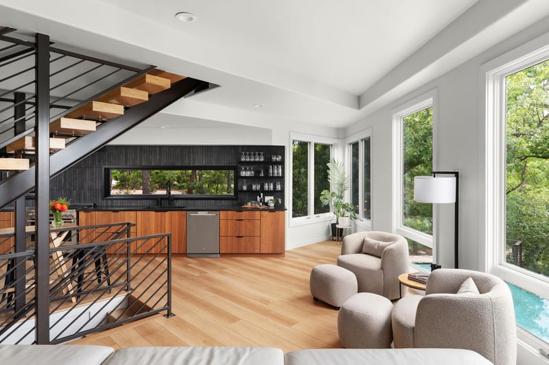 Virtual tour of 7626 Parkview Cir