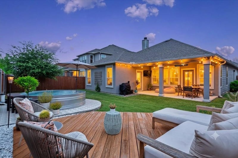 Virtual tour of 7629 Knockfin Dr