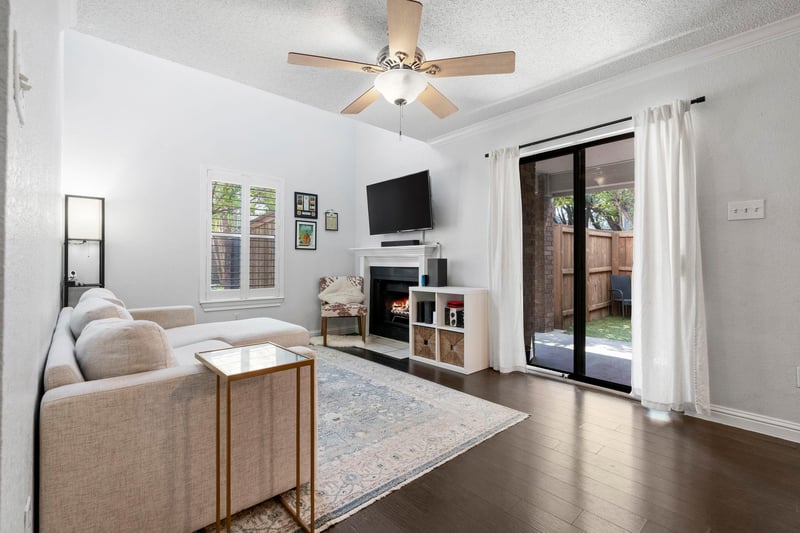 Virtual tour of 7635 Guadalupe St Unit #202