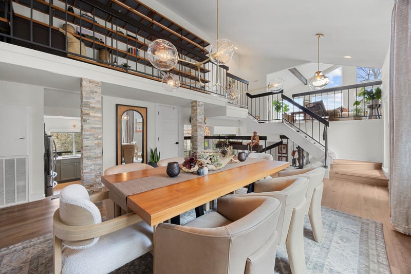 Virtual tour of 7643 Parkview CIR