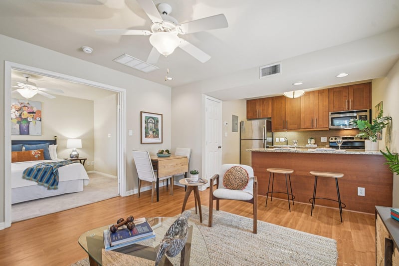 Virtual tour of 7685 Northcross DR Unit #329