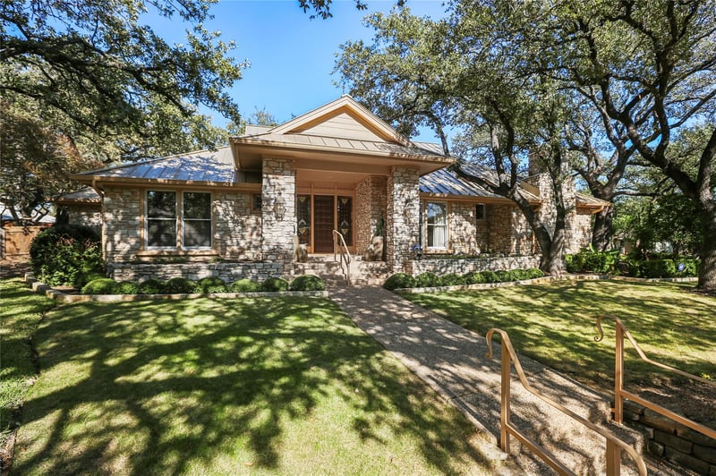 Virtual tour of 7702 Pleasant Meadow CIR