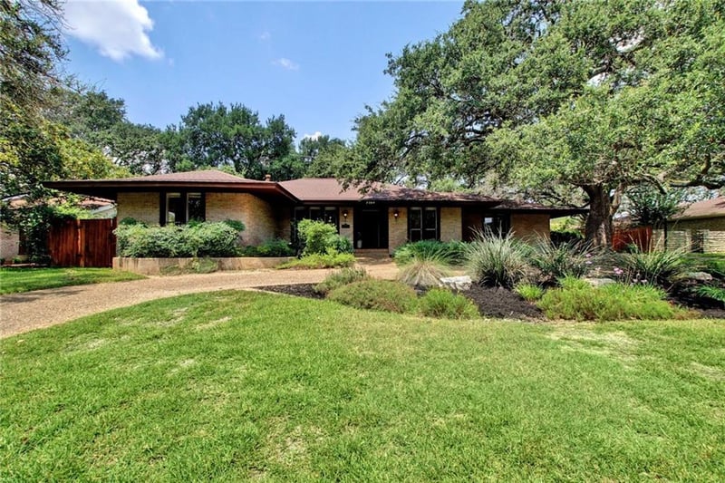 Virtual tour of 7704 Shadyrock DR