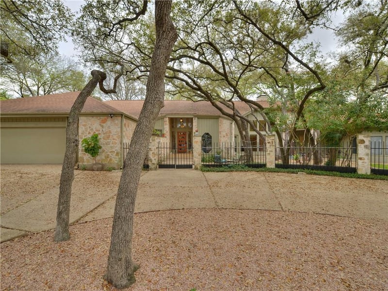 Virtual tour of 7706 STONEHAVEN Cir