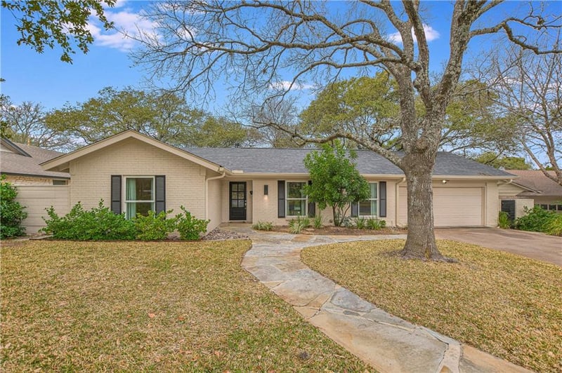Virtual tour of 7710 W Rim DR