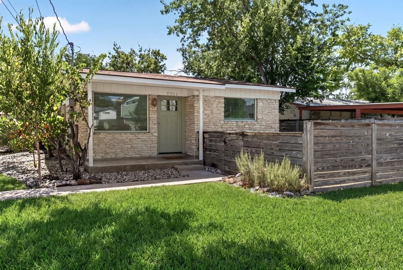 Virtual tour of 7711 Watson ST Unit #A
