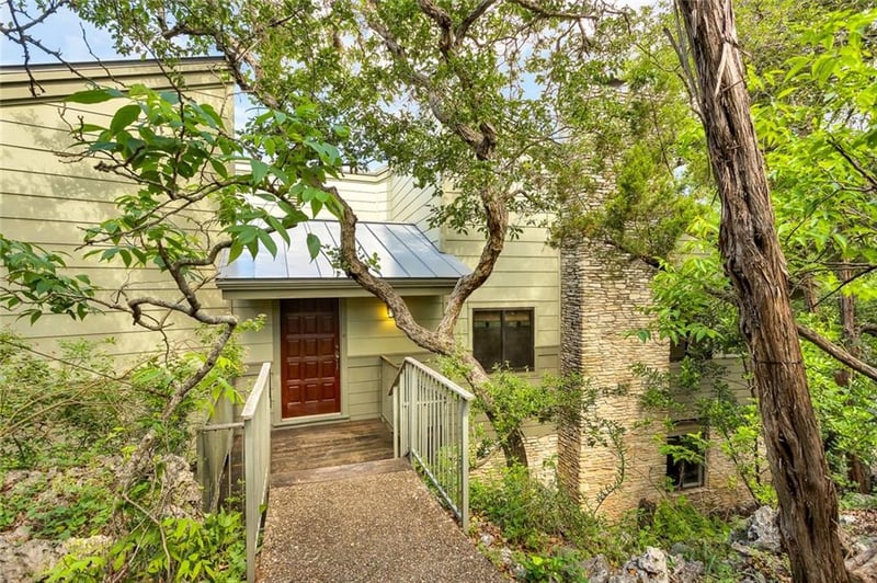 Virtual tour of 7714 Long Point Dr