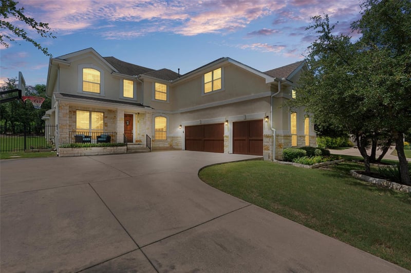 Virtual tour of 7716 Aria LOOP