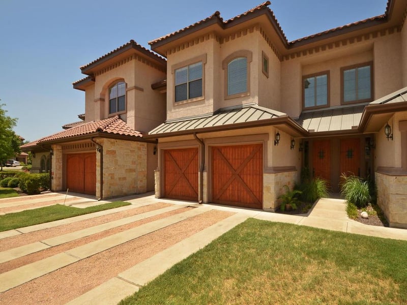Virtual tour of 7800 SOUTHWEST Pkwy Unit #611