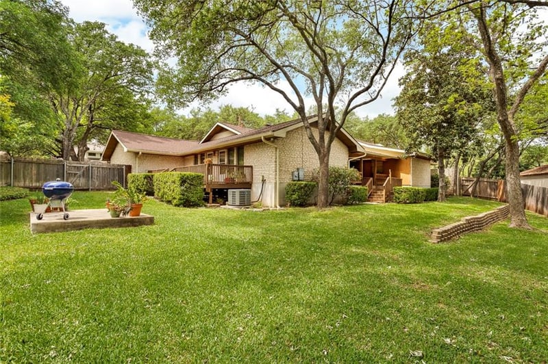 Virtual tour of 7801 Lindenwood Cir