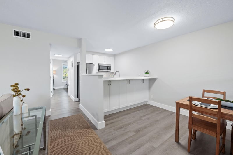 Virtual tour of 7801 Shoal Creek BLVD Unit #203