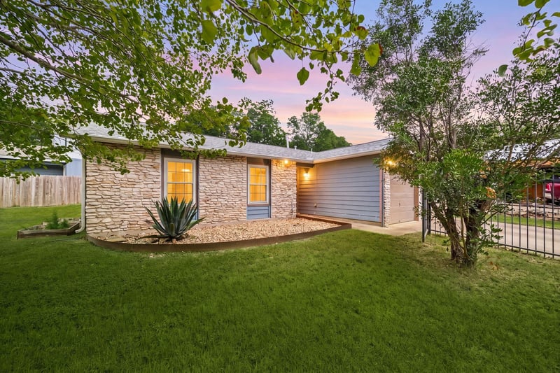 Virtual tour of 7802 Elderberry DR