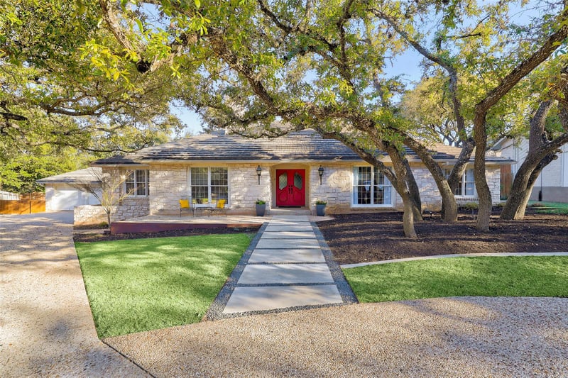 Virtual tour of 7803 Heathercrest CIR