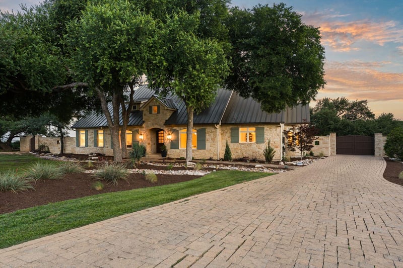 Virtual tour of 7825 Lynchburg DR
