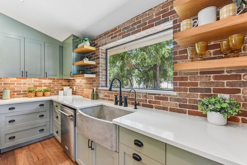 Virtual tour of 790 905 Pr