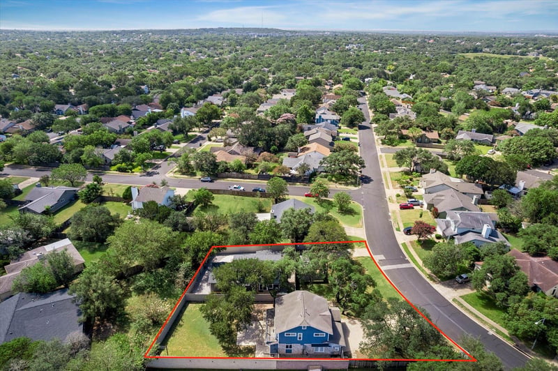 Virtual tour of 7905 & 7907 Tiffany DR