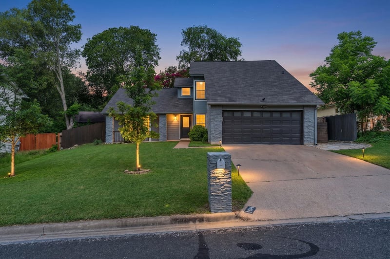 Virtual tour of 7906 Keneshaw DR