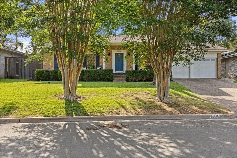 Virtual tour of 7906 Northforest DR