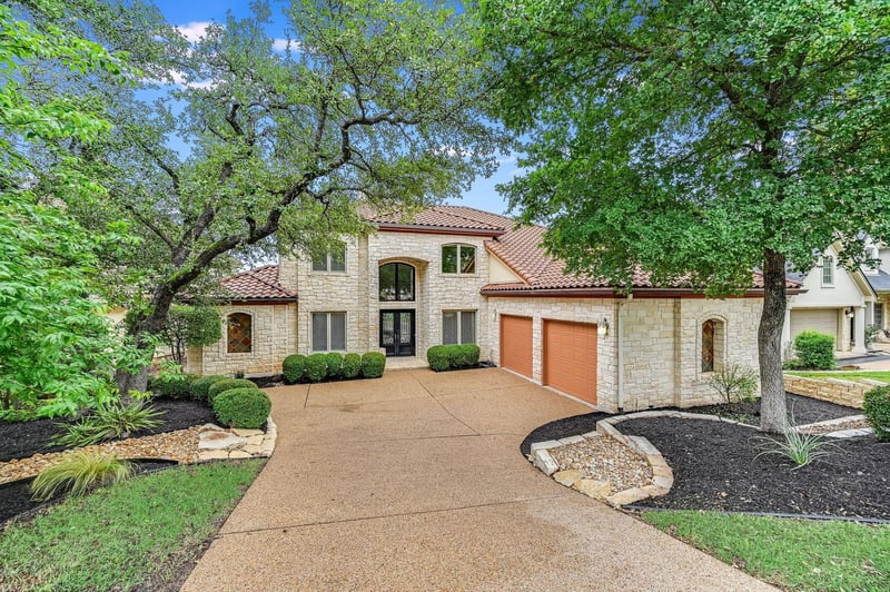 Virtual tour of 7917 West Rim DR