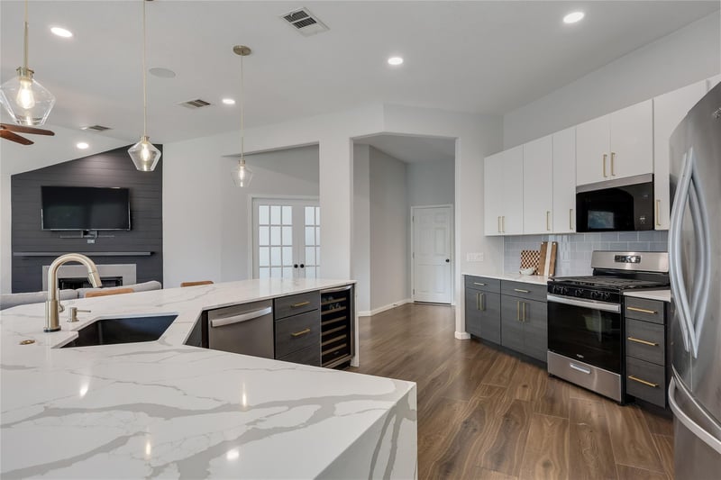 Virtual tour of 800 Portchester Castle PATH