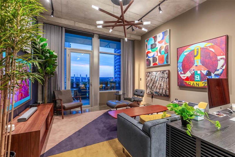 Virtual tour of 800 W 5th ST Unit #807