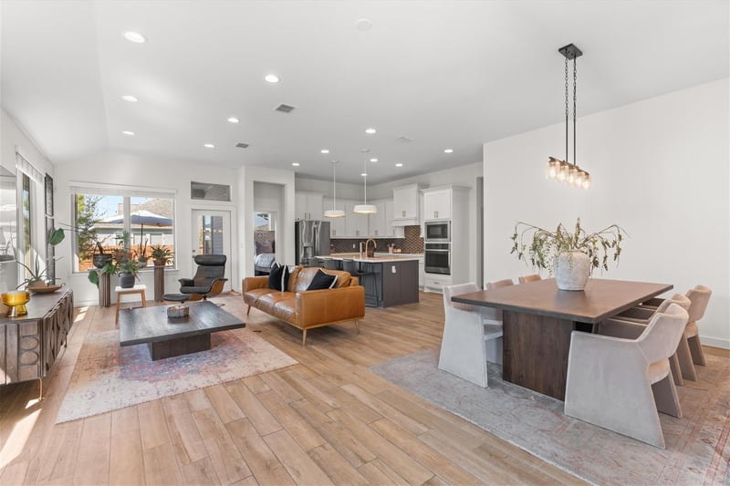 Virtual tour of 8004 Yokohama TER