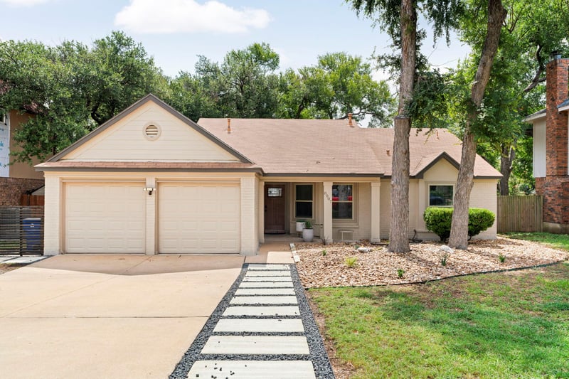 Virtual tour of 8007 Cutler Ridge Pl