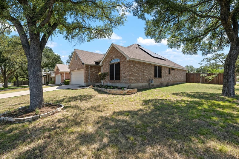Virtual tour of 8009 Nairn DR