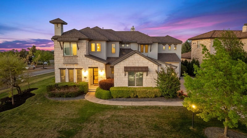 Virtual tour of 801 Serene Estates DR