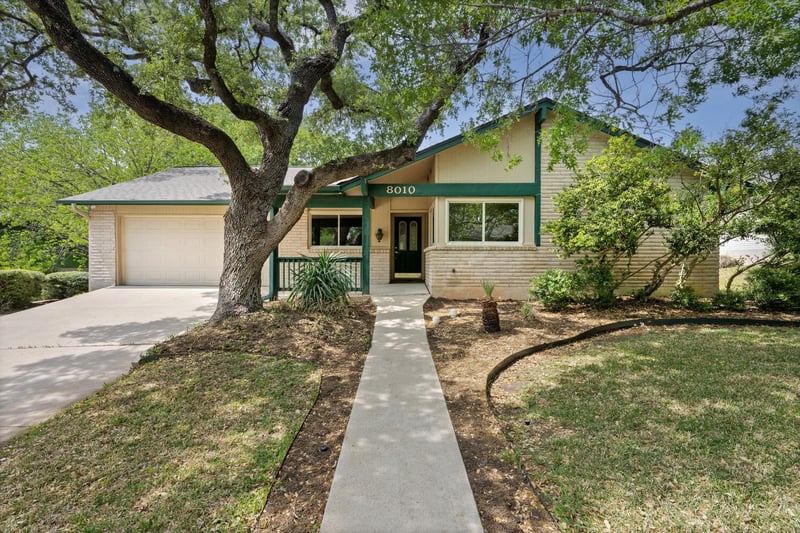 Virtual tour of 8010 Hillrise DR