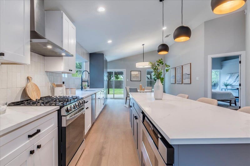 Virtual tour of 802 Brook Meadow Trl